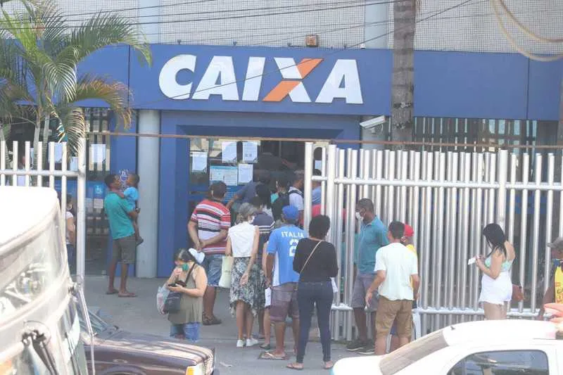 No Zé Garoto, em São Gonçalo, muitas pessoas não estavam respeitando a distância mínima