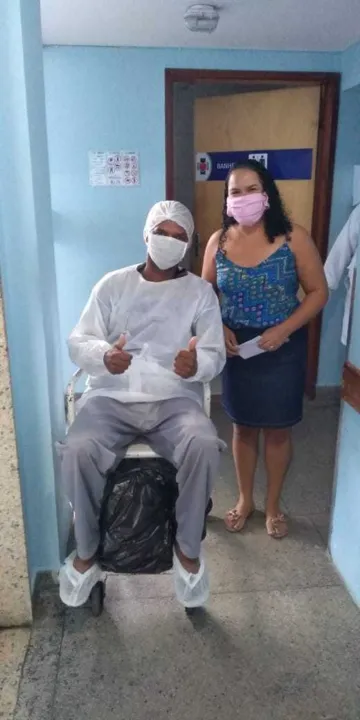 Imagem ilustrativa da imagem Pacientes recuperados de Covid-19 têm alta de hospital de São Gonçalo