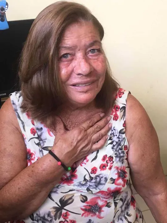 Neyde Maria, de 77 anos, sofreu infarto em UPA de Santa Luzia e precisa ser transferida para outro hospital