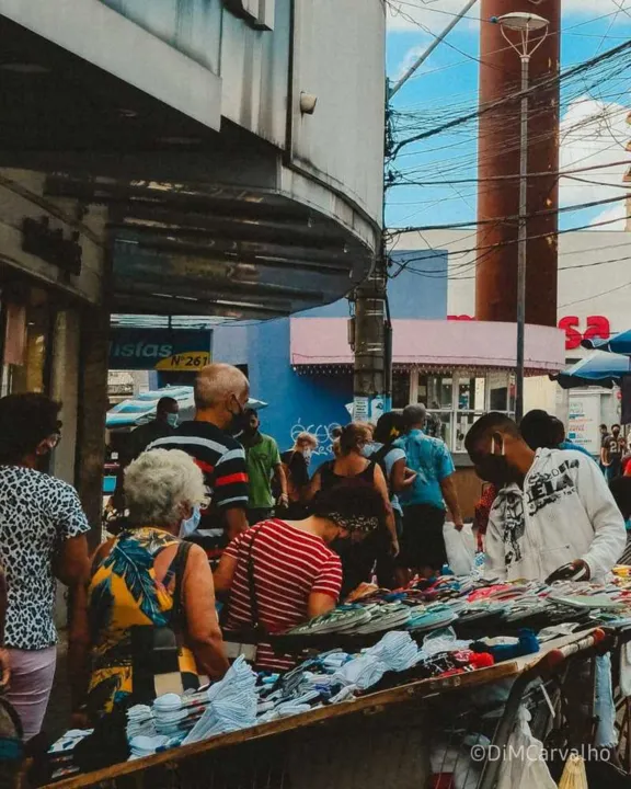 Fotógrafo registra aglomerações em diversos pontos de São Gonçalo no projeto "Uma Cidade em Quarentena"