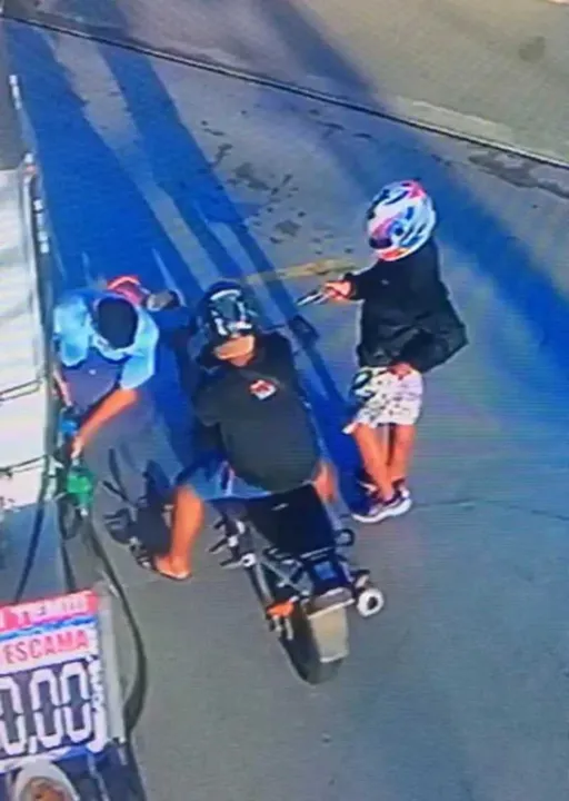 Policiais civis vão analisar as imagens para tentar identificar os criminosos