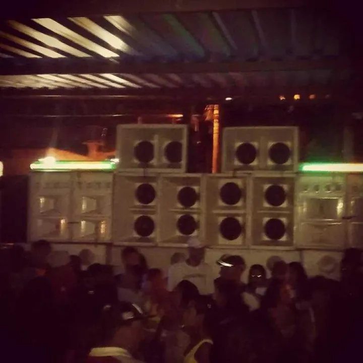 Baile de hoje contaria com dez equipes de som e presença de vários DJs e MCs do município