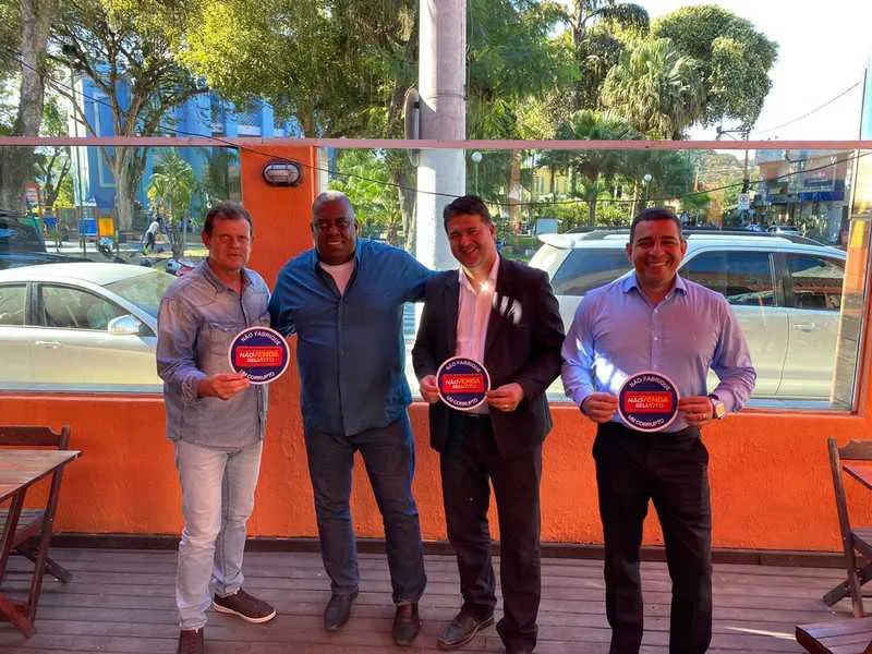Coronel Salema, Sargento Lopes, Roberto Sales e Leandro Siqueira, chefe de gabinete do Coronel Salema.