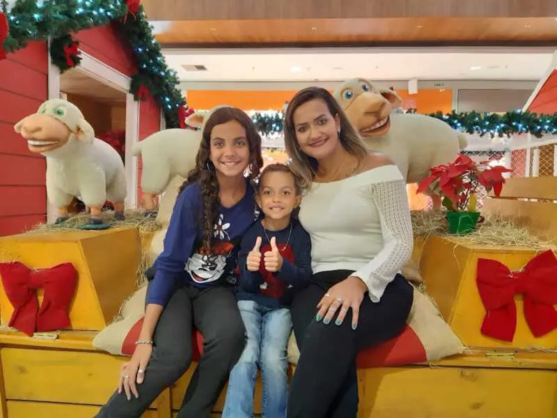 Taiane Pereira possui a guarda dos filhos e o pai as pega a cada 15 dias