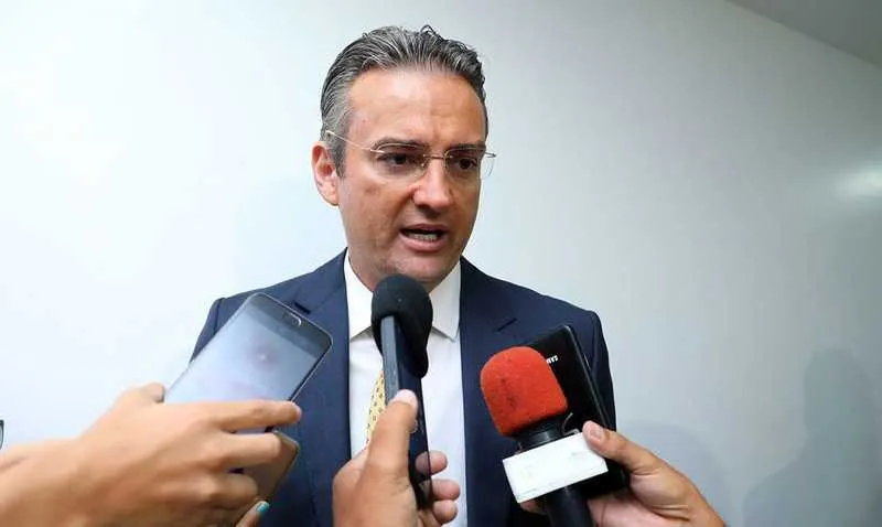 ouza ocupava a Secretaria de Planejamento e Gestão da Agência Brasileira de Inteligência (Abin)