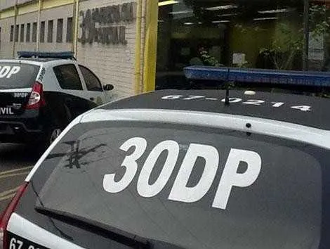 ele atuava sempre da mesma forma, se apresentando como policial rodoviário federal e prometendo emprego às vitimas