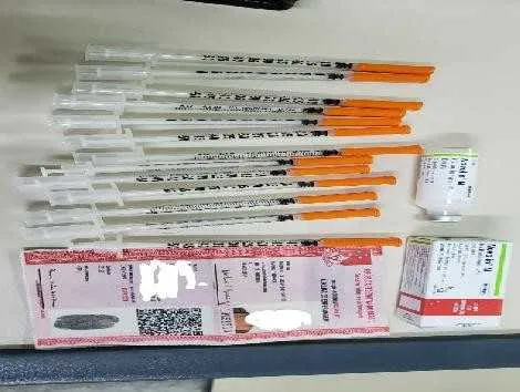 As investigações prosseguem para identificar se existem outras vítimas da criminosa