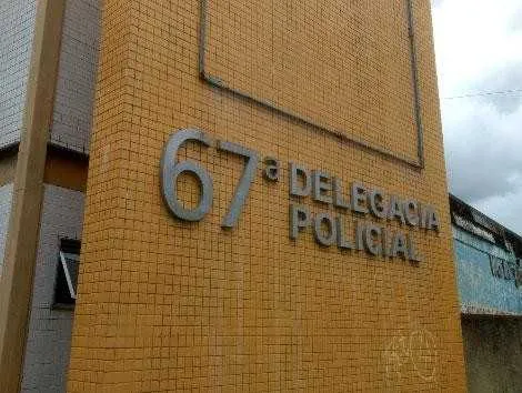 Os abusos foram presenciados pela irmã da adolescente