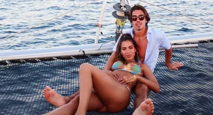 Imagem ilustrativa da imagem Anitta e herdeiro da Beija-flor terminam o namoro, segundo colunista