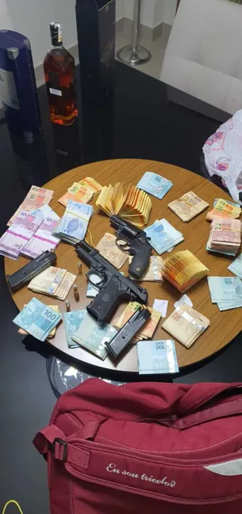 Os presos são assaltantes de bancos oriundos do Complexo da Maré 