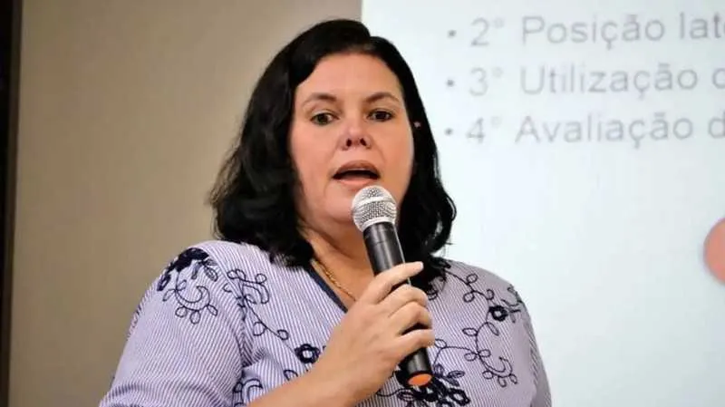 Beatriz está sofrendo com alguns sintomas do Covid-19 
