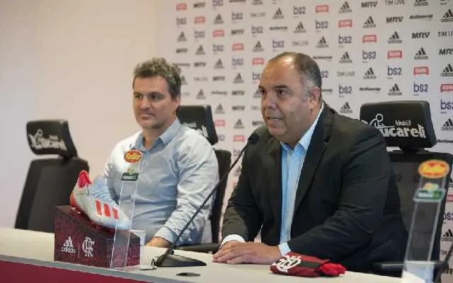 Dirigentes do Flamengo fazem viagem à Europa, sem data para retornar ao Brasil