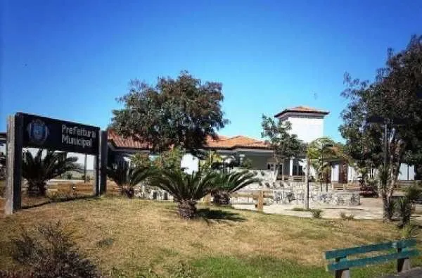 A decisão foi expedida pela 2ª Vara Civil de Búzios