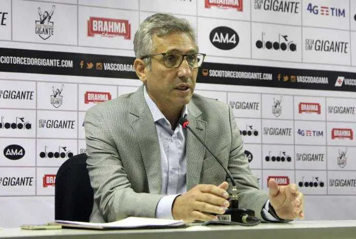 Venda de atletas deve ajudar a 'segurar as pontas' no clube