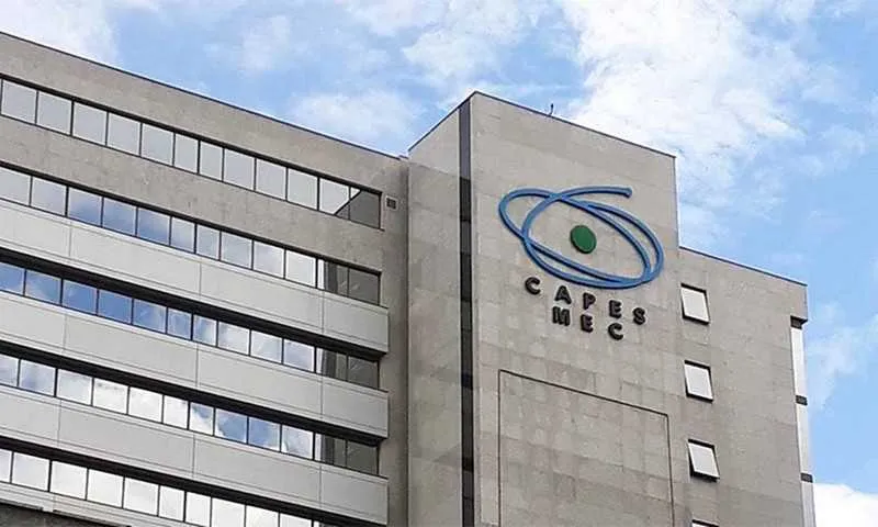 Das 850 vagas, 300 são para cursos de exatas, tecnologia e multidisciplinares