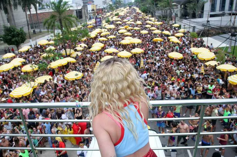Imagem ilustrativa da imagem Carnaval é oficialmente adiado em São Paulo; Parada LGBT e Marcha pra Jesus são canceladas