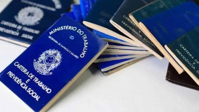 Ao todo, foram fechados 1,198 milhão de postos de trabalho formais