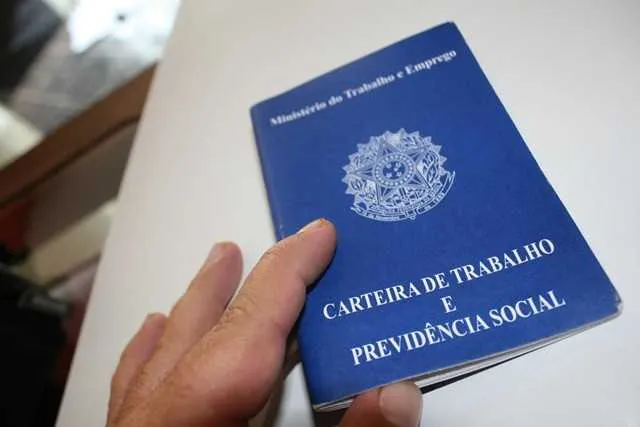 Há vagas para pessoas com diferentes níveis de educação
