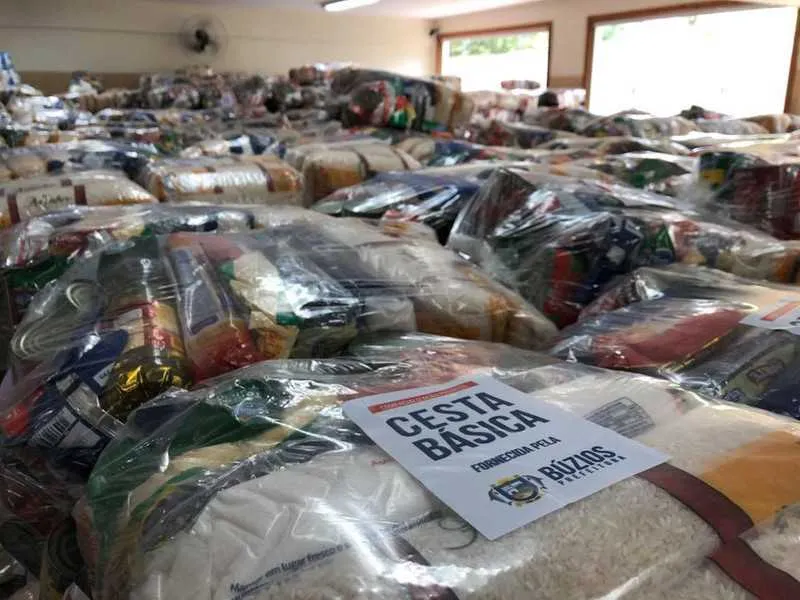 Material foi comprado para as  população afetada pela Covid-19