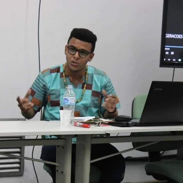 Escritor nasceu e oi criado no Jardim Catarina