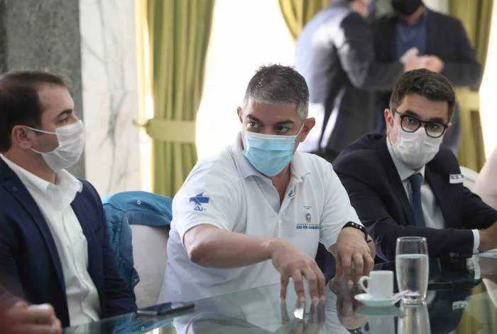 Ferry atuou por cerca de um mês na pasta em questão 