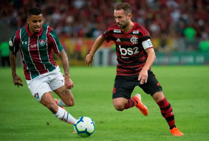 Os times se prepararam para retornar aos campos de treinamento 