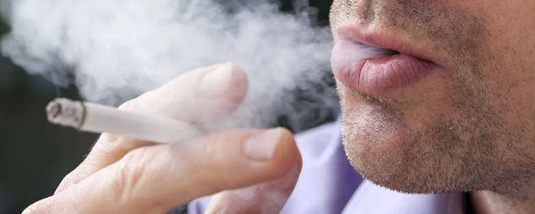 Imagem ilustrativa da imagem Brasil reduz em 38% o hábito de fumar em 14 anos