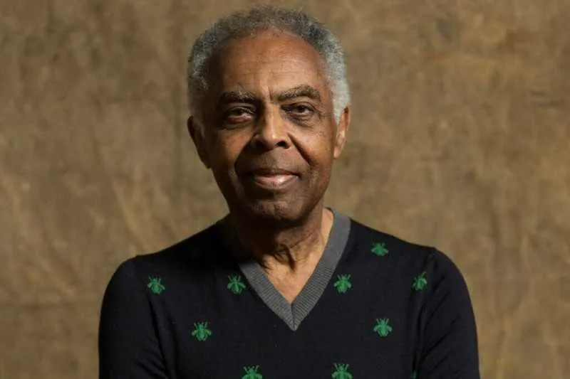 O cantor celebrará seu aniversário de 78 anos em sua live hoje (26)