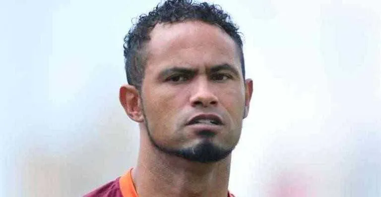 Clube do Acre, que anunciou o goleiro Bruno no elenco, perdeu o único patrocinador