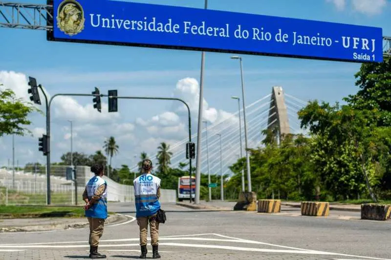 Imagem ilustrativa da imagem UFRJ recomenda isolamento total no estado do Rio por causa da covid-19