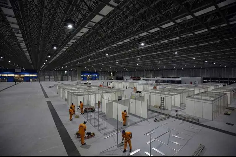 O investimento inicial para a construção do hospital de campanha foi de R$ 10 milhões, excluindo os recursos destinados à operação e manutenção.