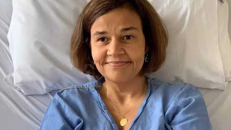 A atriz constatou em exames novas lesões cerebrais. 