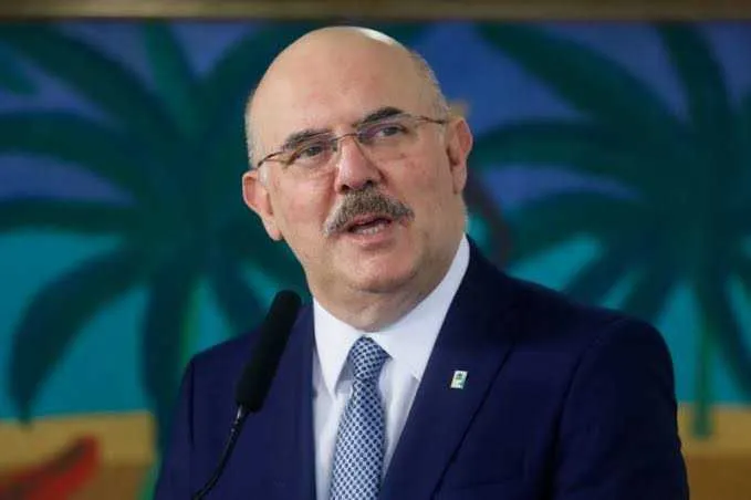 Com ele, já são quatro o número de ministros contaminados desde o início da pandemia