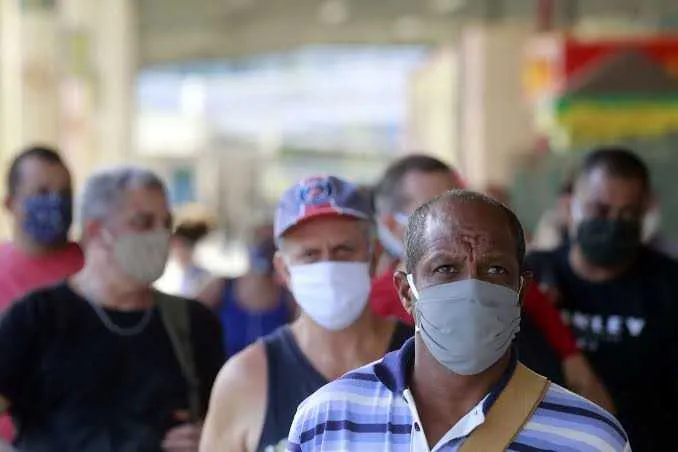 Witzel reforça que a população só saia de casa para necessidades, como ir ao mercado ou ao médico