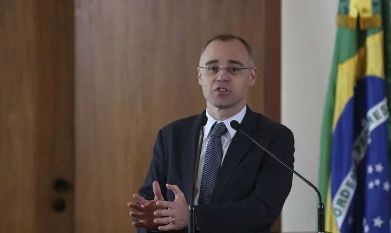 André Mendonça passa a ocupar o comando do ministério com a saída de Sergio Moro