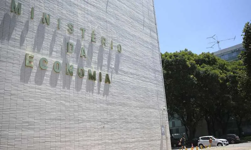 Governo vai pagar a estados e municípios, nesta segunda (13), a segunda parcela do projeto de socorro