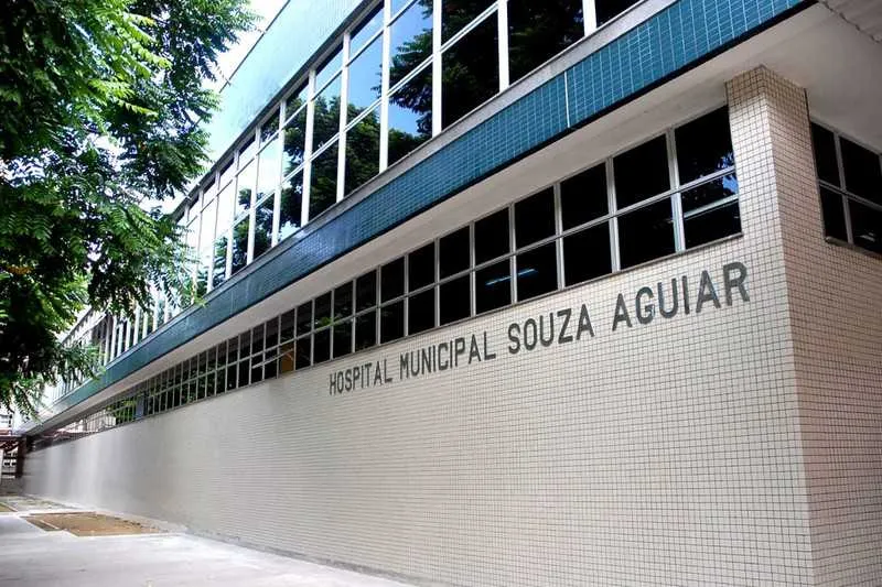 O menino foi encaminhado para o Hospital Souza Aguiar, no Centro do Rio