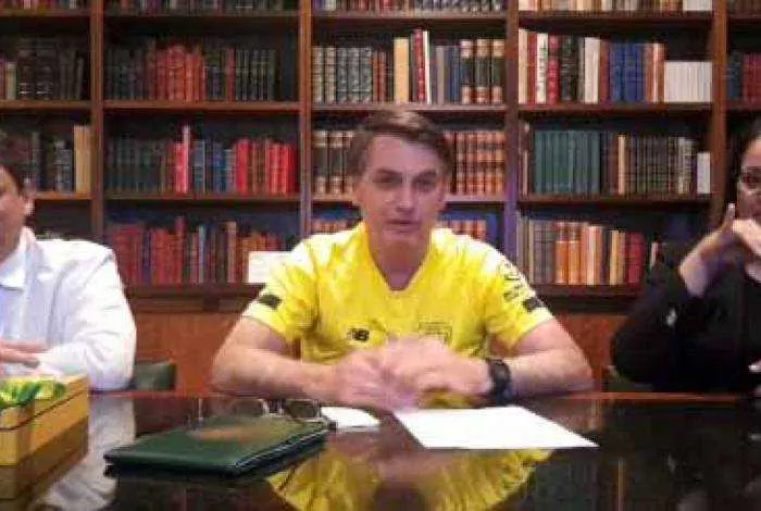 Bolsonaro falou sobre o tema em uma live 