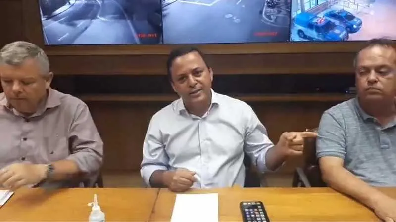 Anúncio foi feito em uma das transmissões ao vivo do prefeito Rodrigo Neves