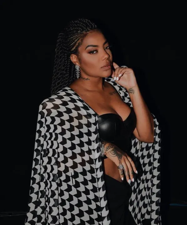 Ludmilla fará parte das cadeiras dos jurados do The Voice para idosos
