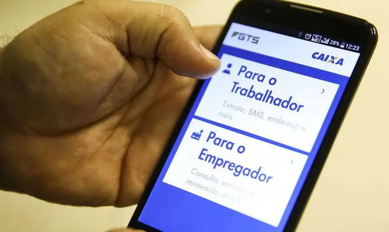 Imagem ilustrativa da imagem Caixa lançará na terça aplicativo para cadastro em renda emergencial