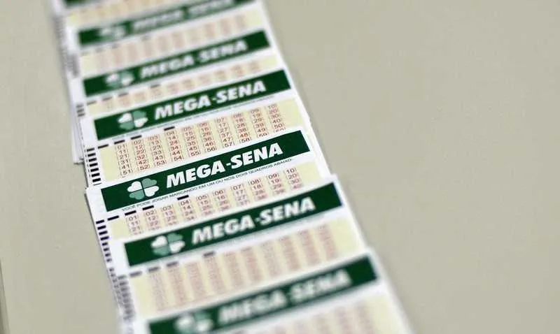 A aposta mínima, de 6 números, custa R$ 4,50