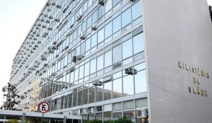 Imagem ilustrativa da imagem Com quase 27 mil mortes por Covid-19, país completa duas semanas sem ministro da saúde