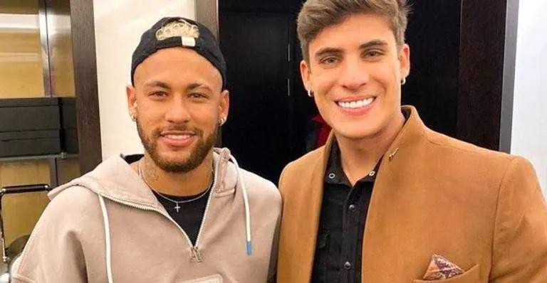 O padrasto do craque já admitiu que era um grande fã do jogador 