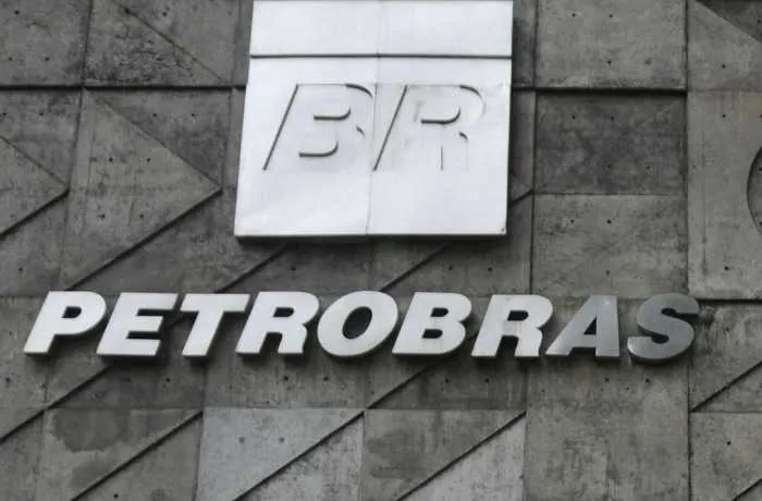  No acumulado do ano, o preço da gasolina já caiu 48,2%