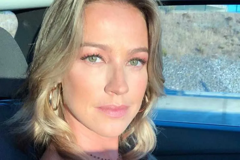 A atriz foi casada com Pedro Scooby por oito anos
