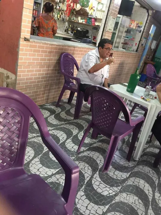 Prefeito estava em bar em plena pandemia