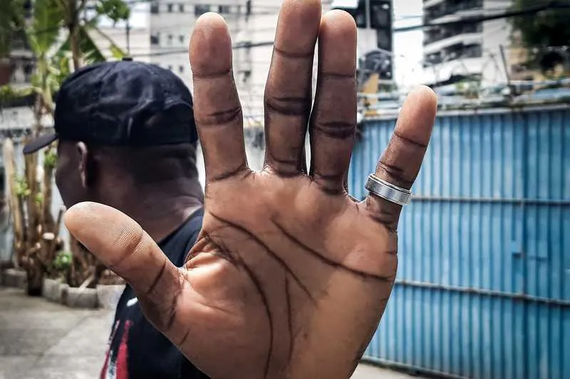 Imagem ilustrativa da imagem Niteroienses terão número de WhatsApp para fazer denúncias de racismo