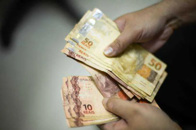 O auxílio terá um valor de R$ 500, por três meses