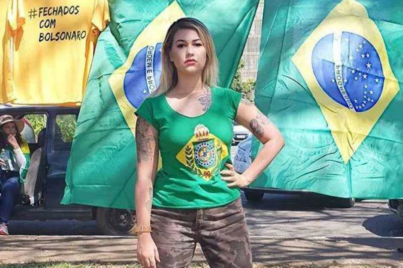 A militante sempre faz manifestações apoiando Bolsonaro 